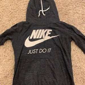 grey nike sweatshirt hoodie